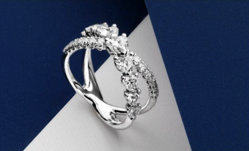 ANNIVERSARY LOVE, DESIGN E STILE